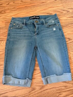 ENJEAN Mid Blue Rolled Hem Denim Bermuda Shorts